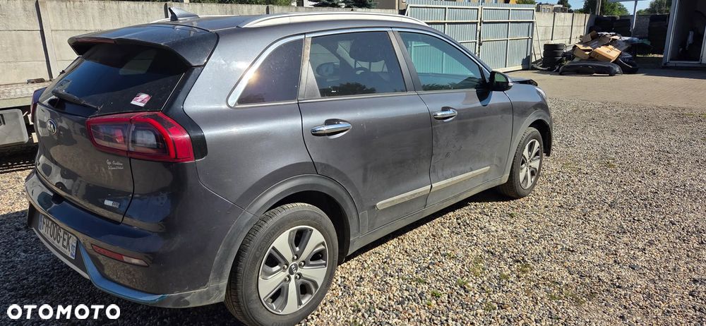 Kia Niro 1.6 GDI Plug-in Hybrid L - 11