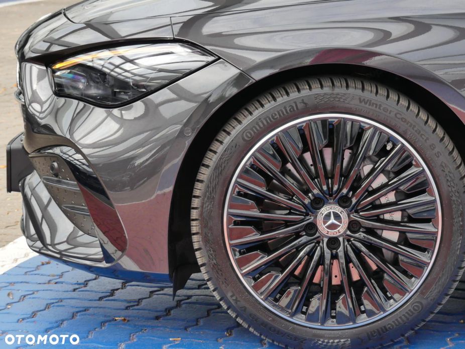 Mercedes-Benz CLE 300 mHEV 4-Matic AMG Line - 18