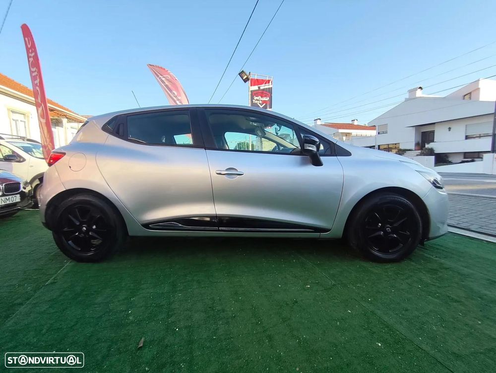 Renault Clio 1.5 dCi Dynamique S 82g - 9