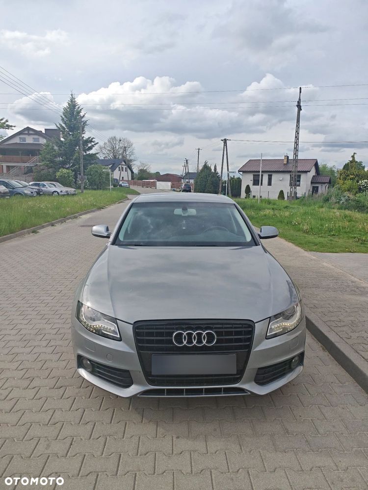 Audi A4 Avant 2.0 TFSI Attraction - 1
