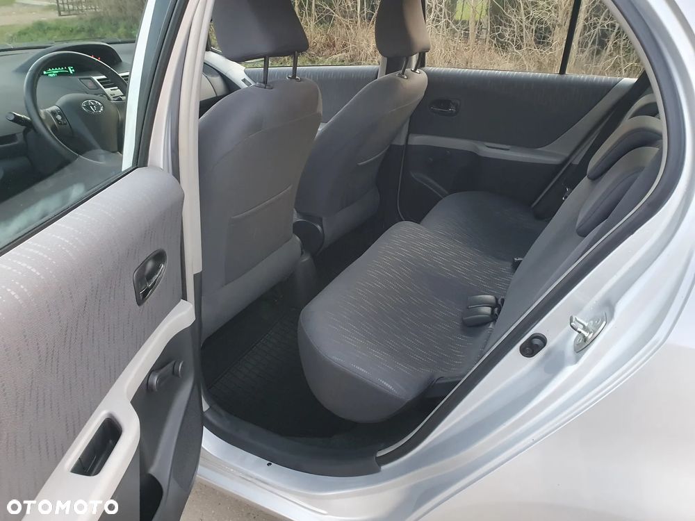 Toyota Yaris 1.33 VVT-i Cool - 6
