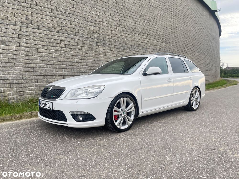 Skoda Octavia 2.0 TDI DPF RS DSG - 2
