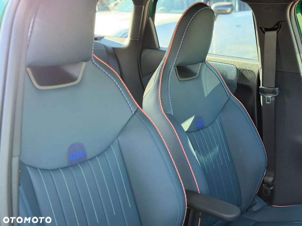 MINI Aceman SE 54.2kWh Linia Favoured - 12