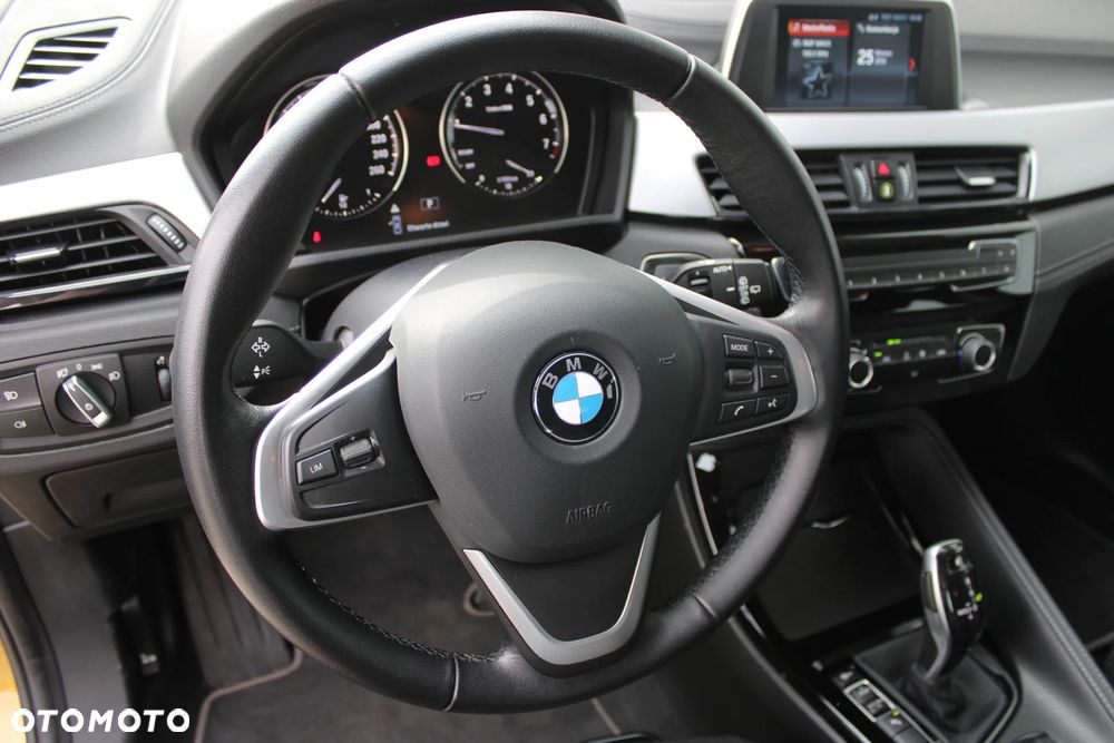 BMW X2 sDrive18i - 18