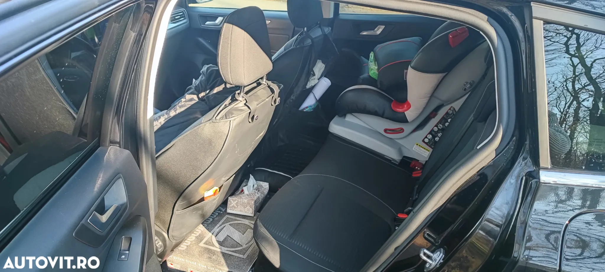 Ford Focus 1.5 EcoBlue Titanium Business - 8