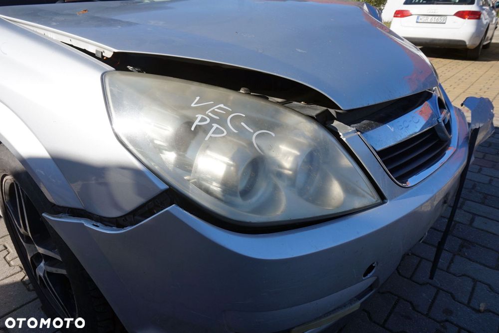 LAMPA PRZEDNIA PRAWA VECTRA C LIFT H7 OPEL 2005-2008 - 1