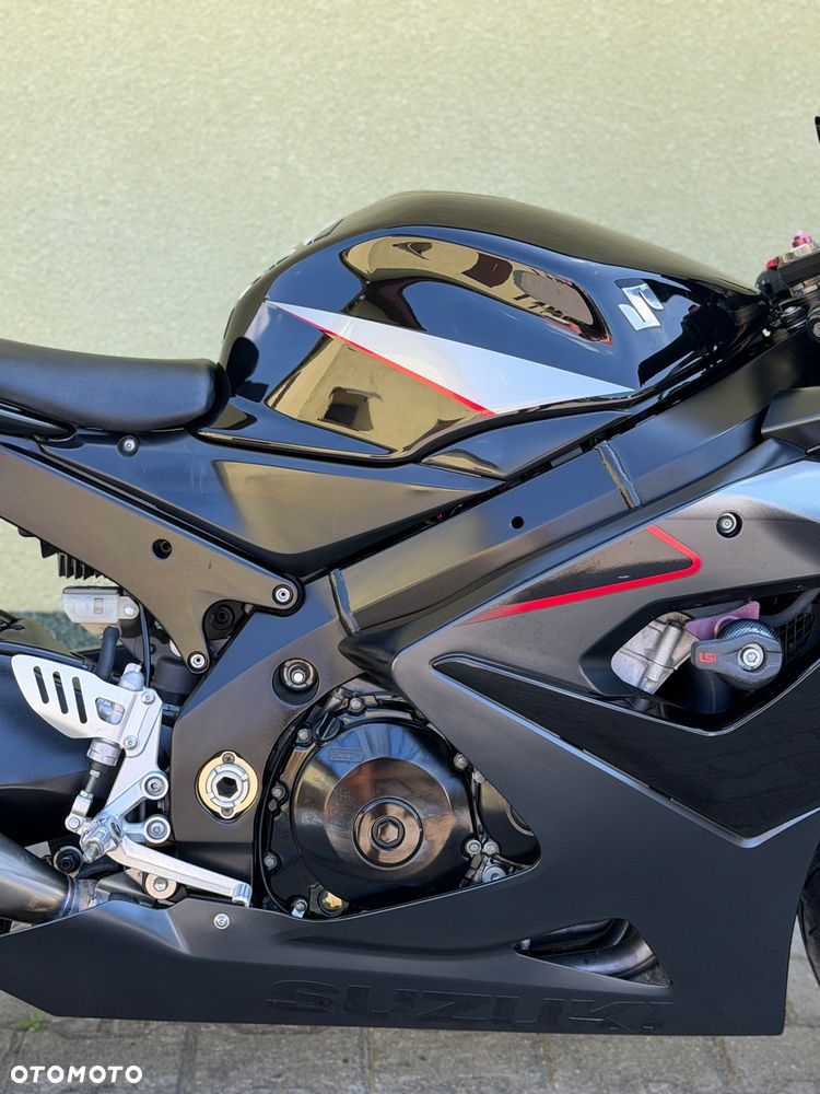 Suzuki GSX-R - 8