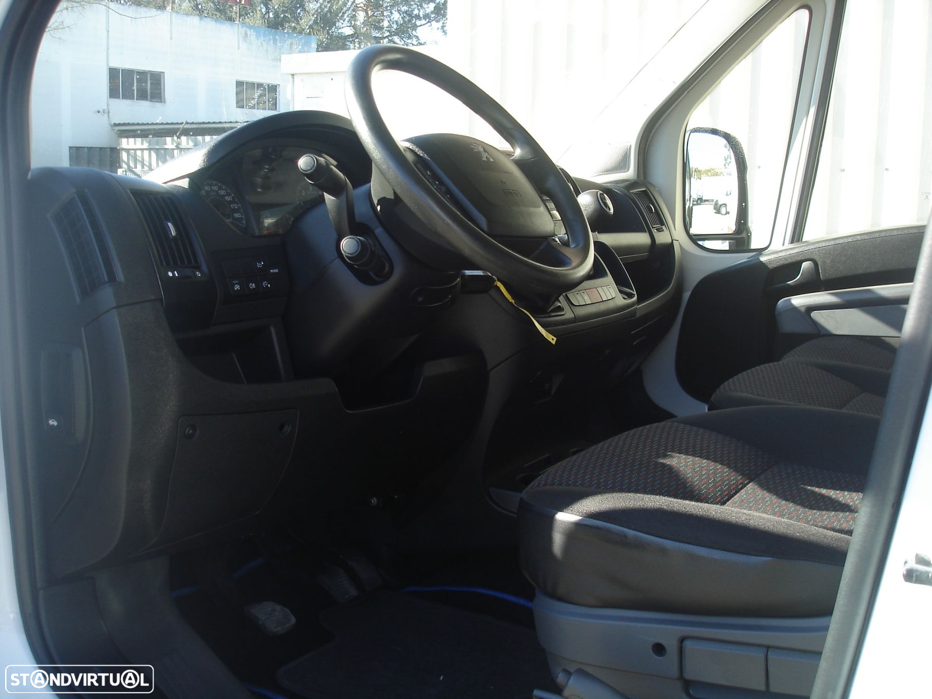 Peugeot Boxer 2.2 BlueHDi 333 L2 CD - 26