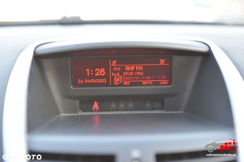 Peugeot 207 - 24