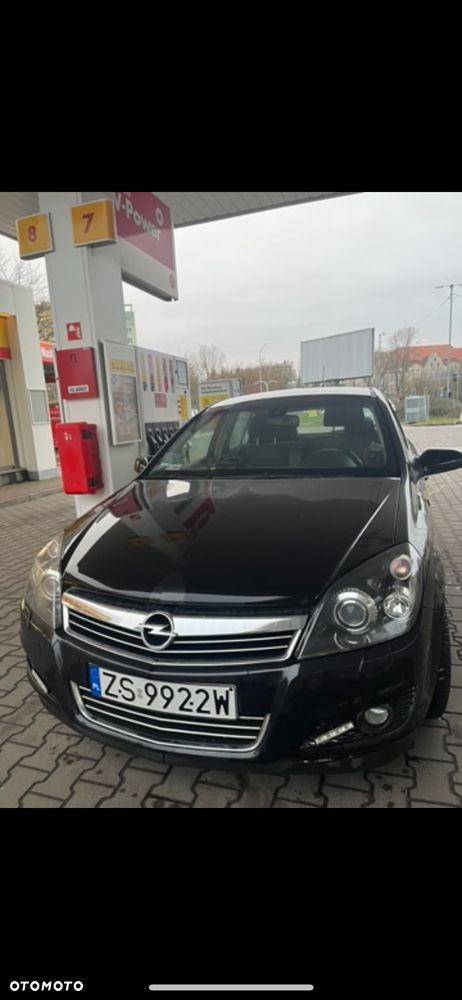 Opel Astra 1.9 CDTI Cosmo - 2