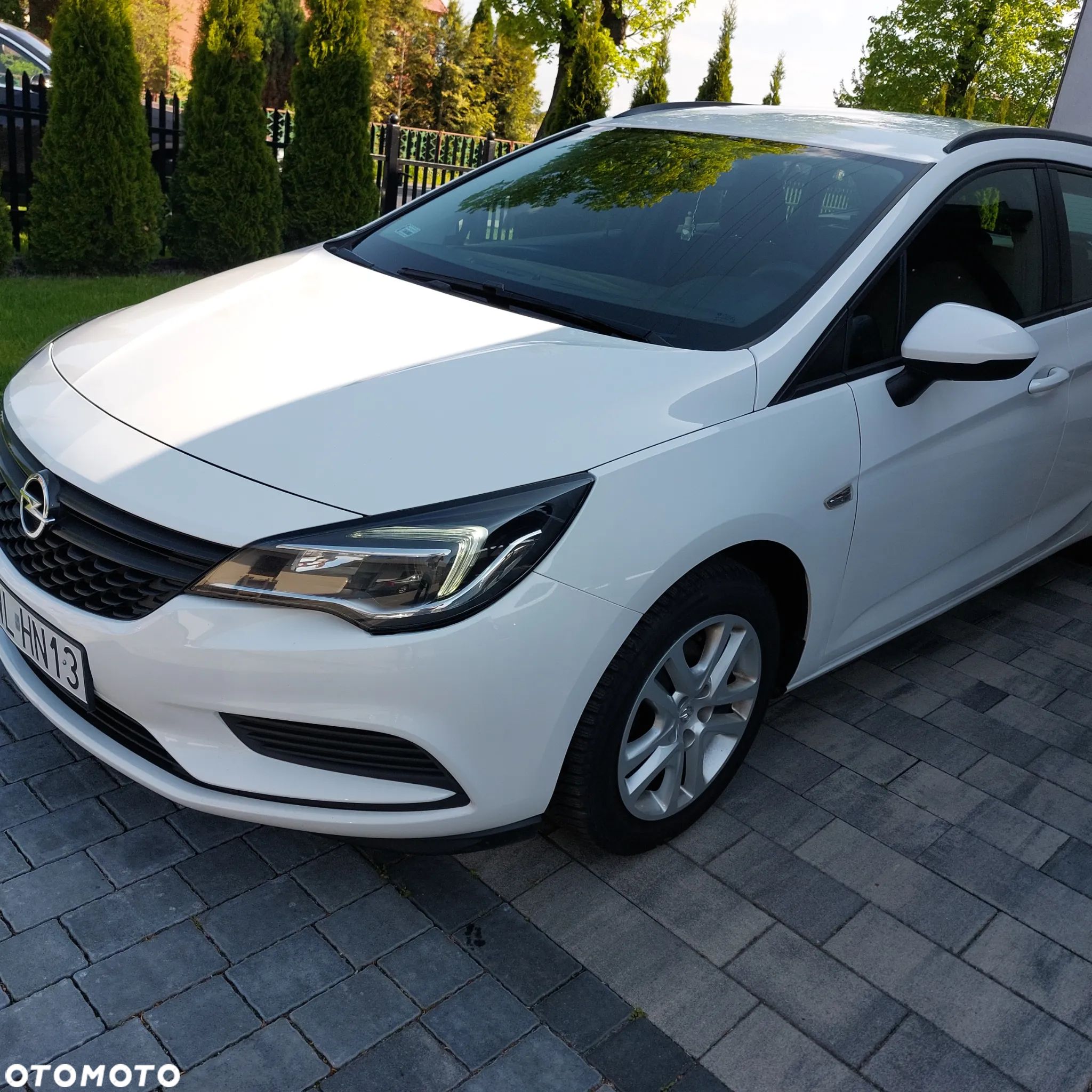 Opel Astra V 1.4 Enjoy - 1