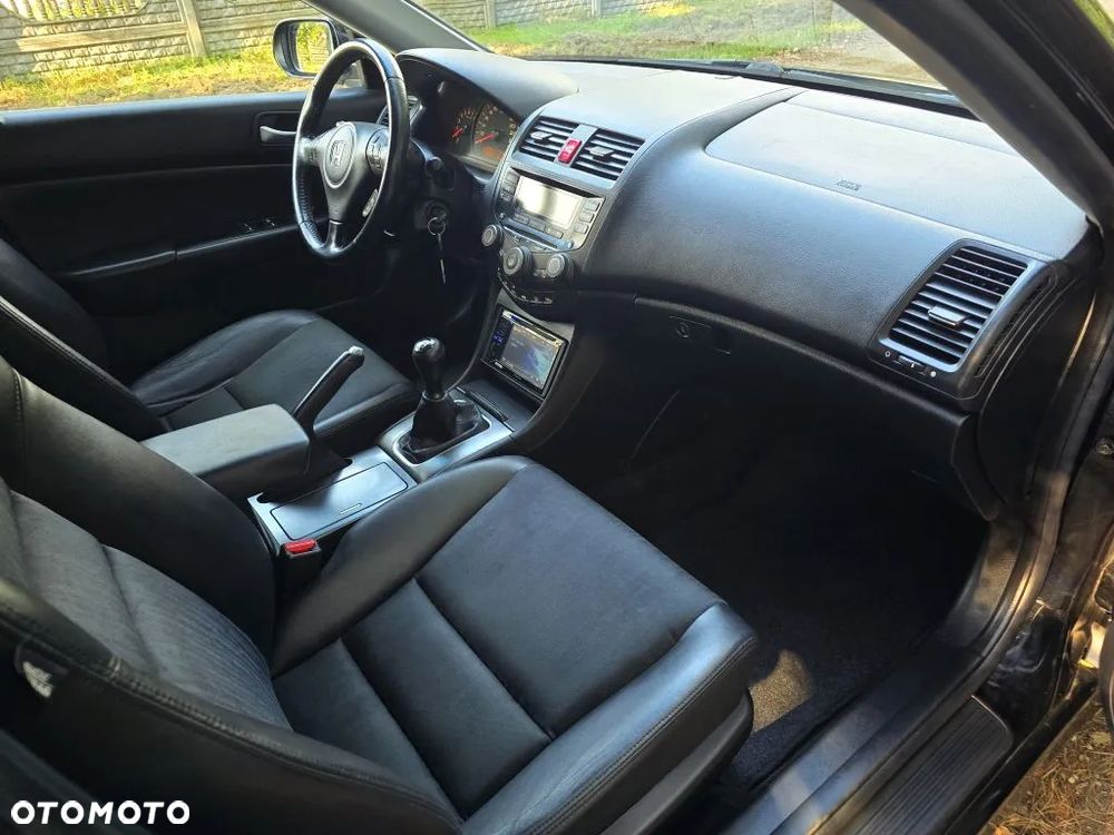 Honda Accord Tourer 2.0 i Sport - 17