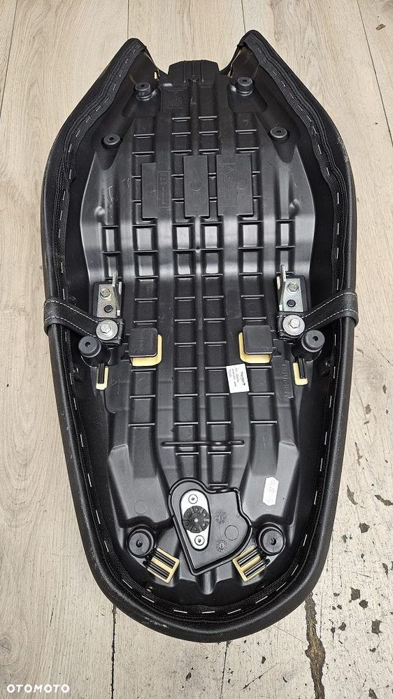 Siedzenie Triumph Street Twin 900  2304054 - 9