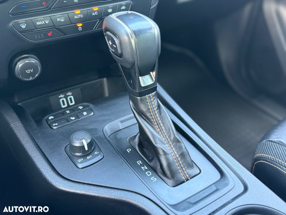 Ford Ranger Pick-Up 2.0 TD 170 CP 6AT 4x4 Double Cab Wildtrak - 13