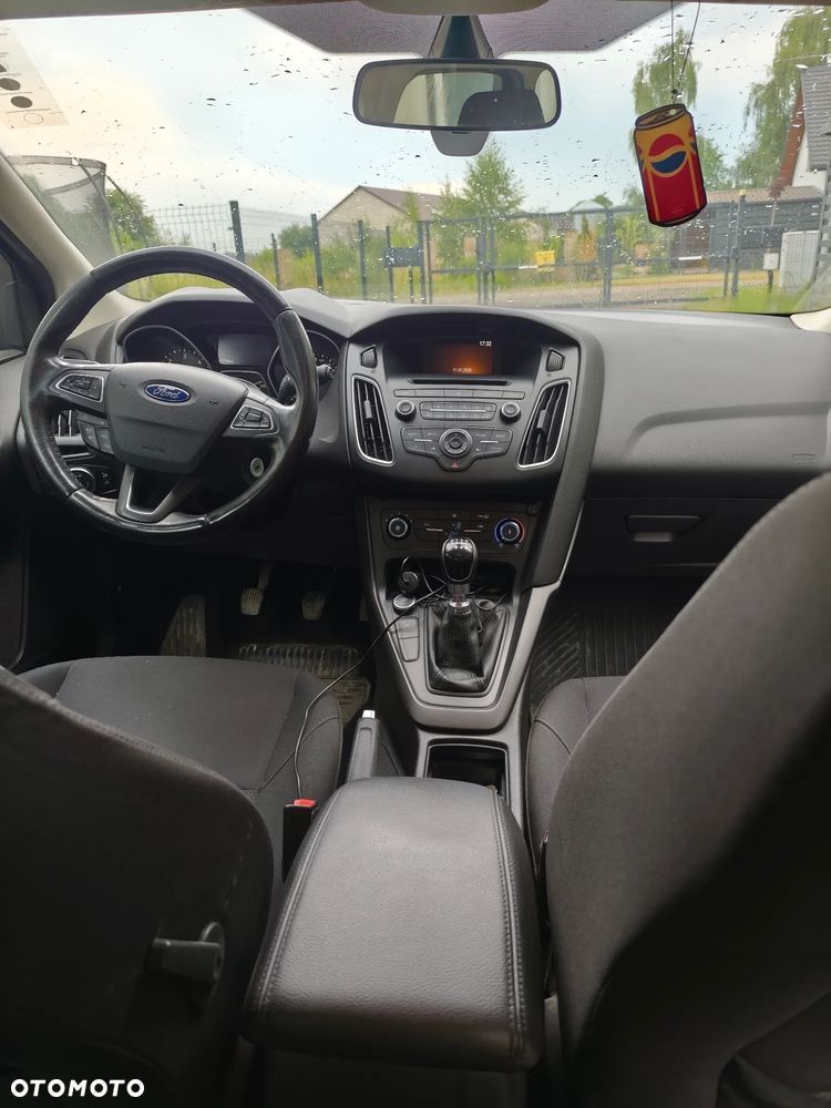 Ford Focus 1.5 TDCi SYNC Edition - 12