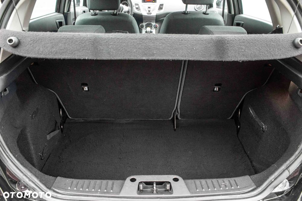 Ford Fiesta 1.4 Champions Edition - 23