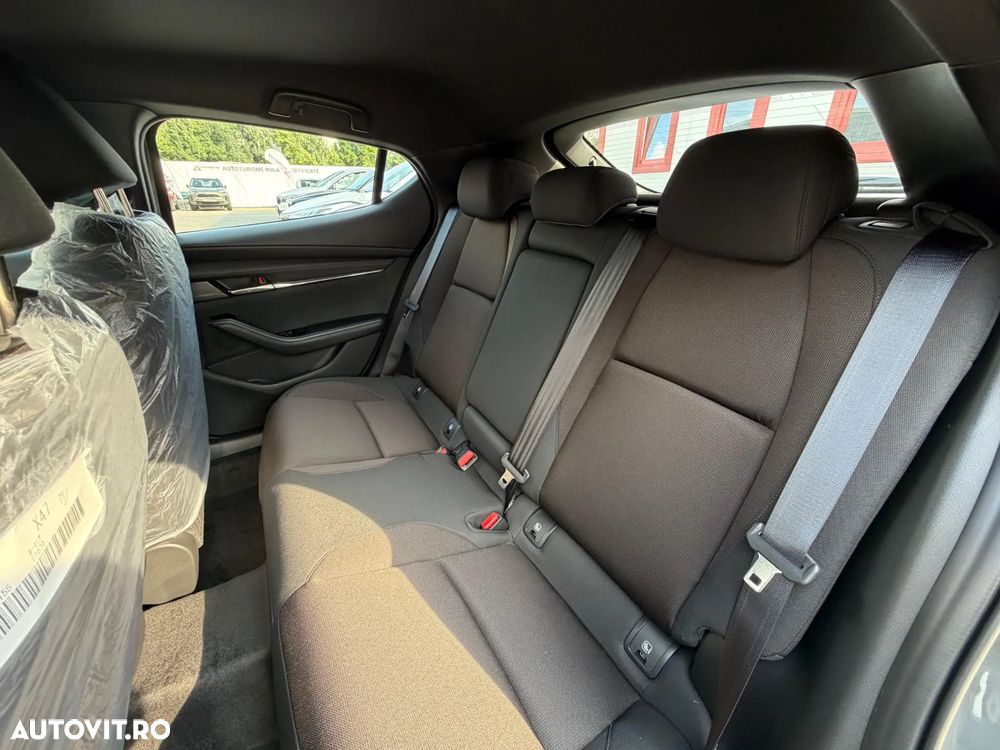 Mazda 3 e-Skyactiv X186 AT MHEV Center-Line - 10