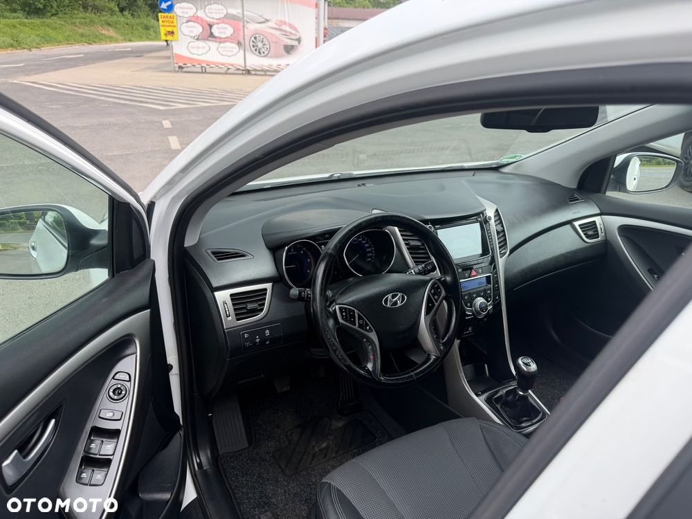 Hyundai i30 1.6 CRDi Premium - 15