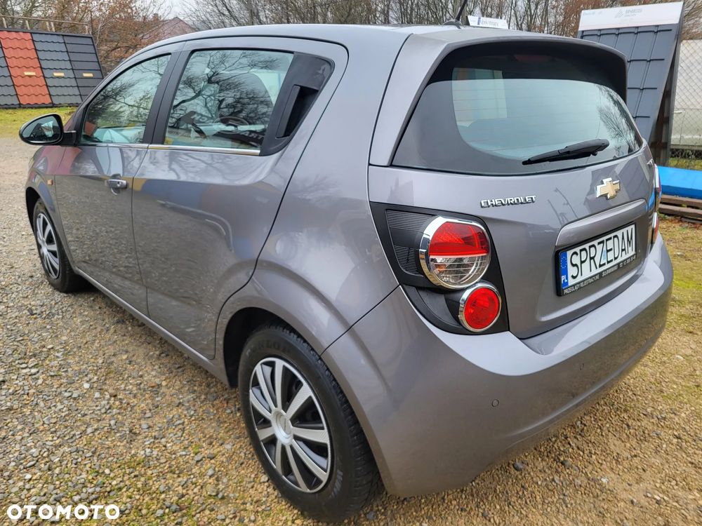 Chevrolet Aveo 1.6 LTZ S/S - 3