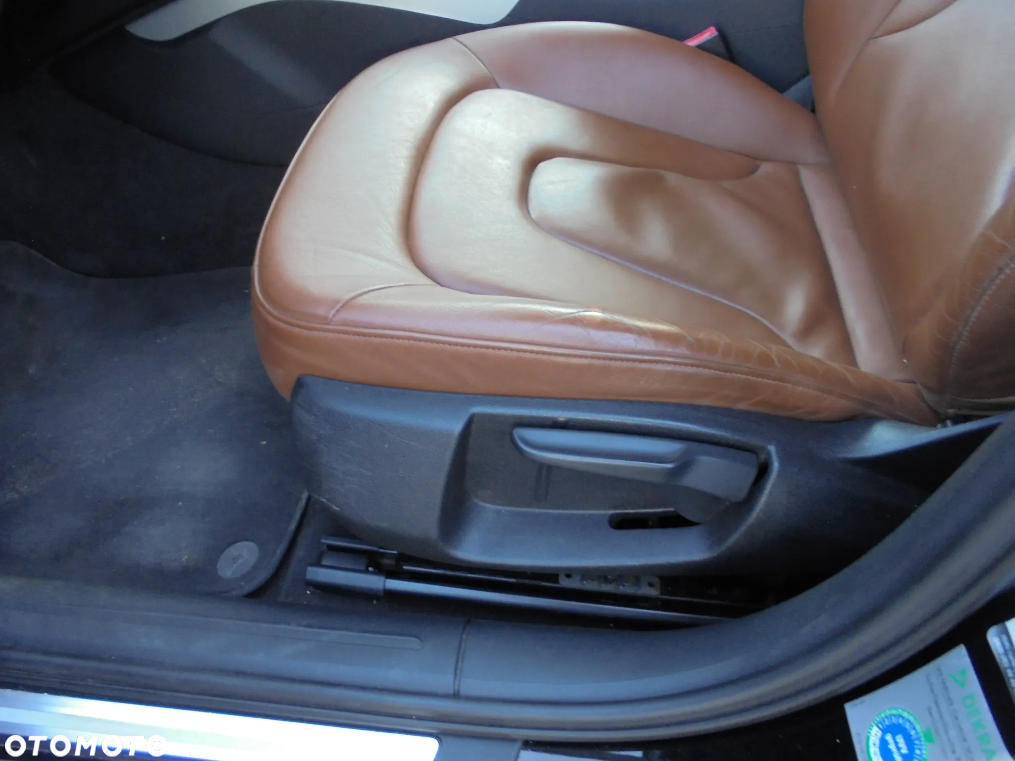 Audi A4 2.0 TDI Multitronic - 33