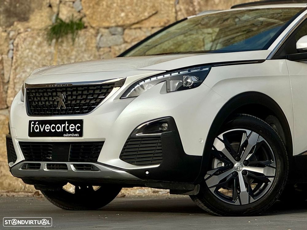 Peugeot 3008 1.2 PureTech Allure Grip Control EAT6 - 2
