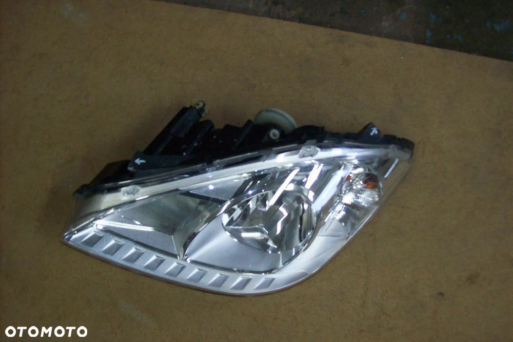 lampa przednia lewa mercedes w169 - 2
