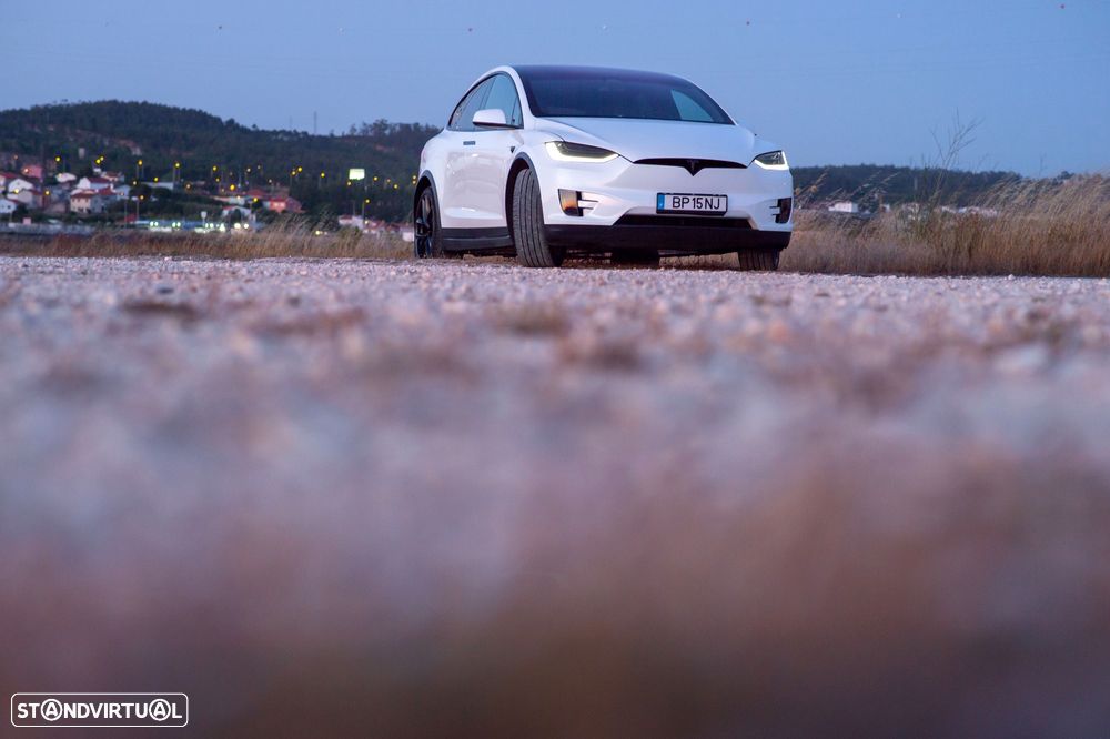 Tesla Model X P100D - 8