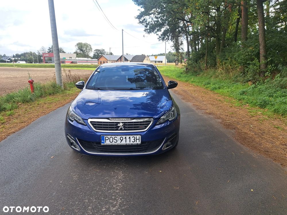Peugeot 308 - 1