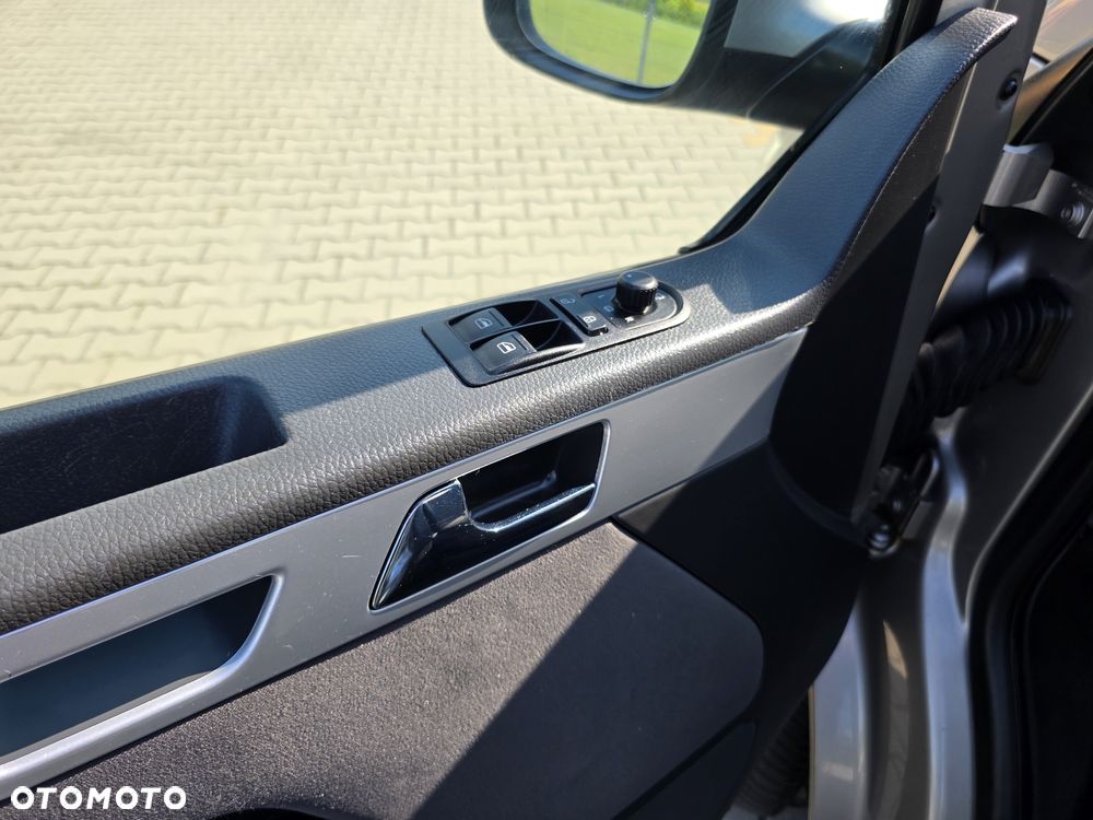 Volkswagen Multivan L1 LIFE - 23