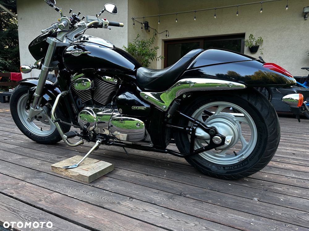 Suzuki Intruder - 5