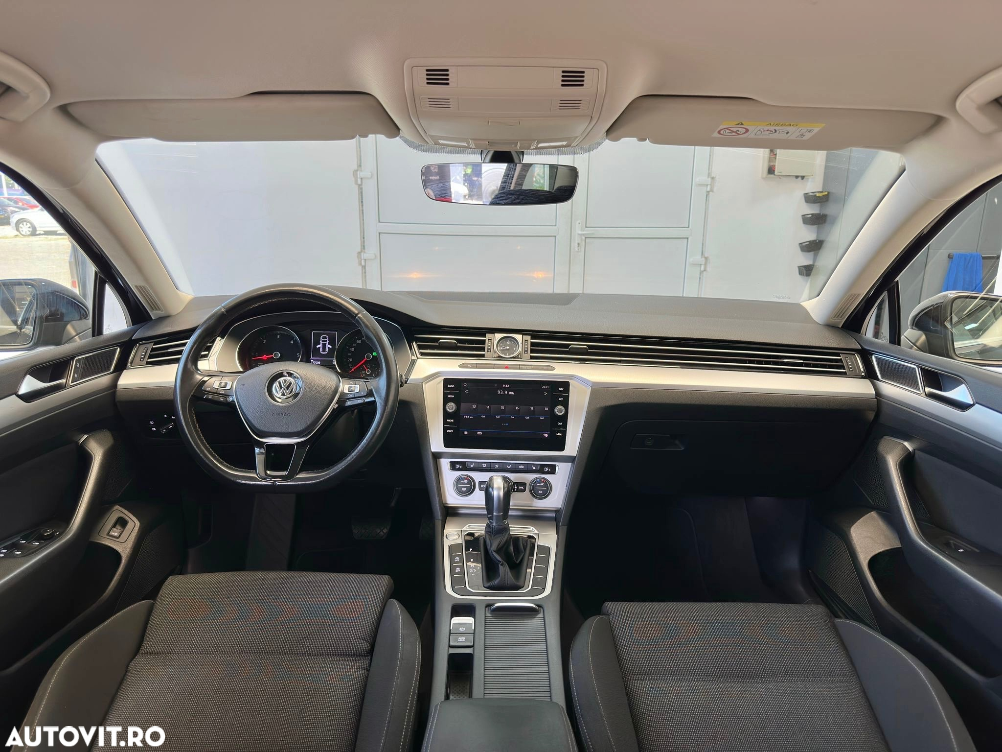 Volkswagen Passat Variant 2.0 TDI DSG Comfortline - 9
