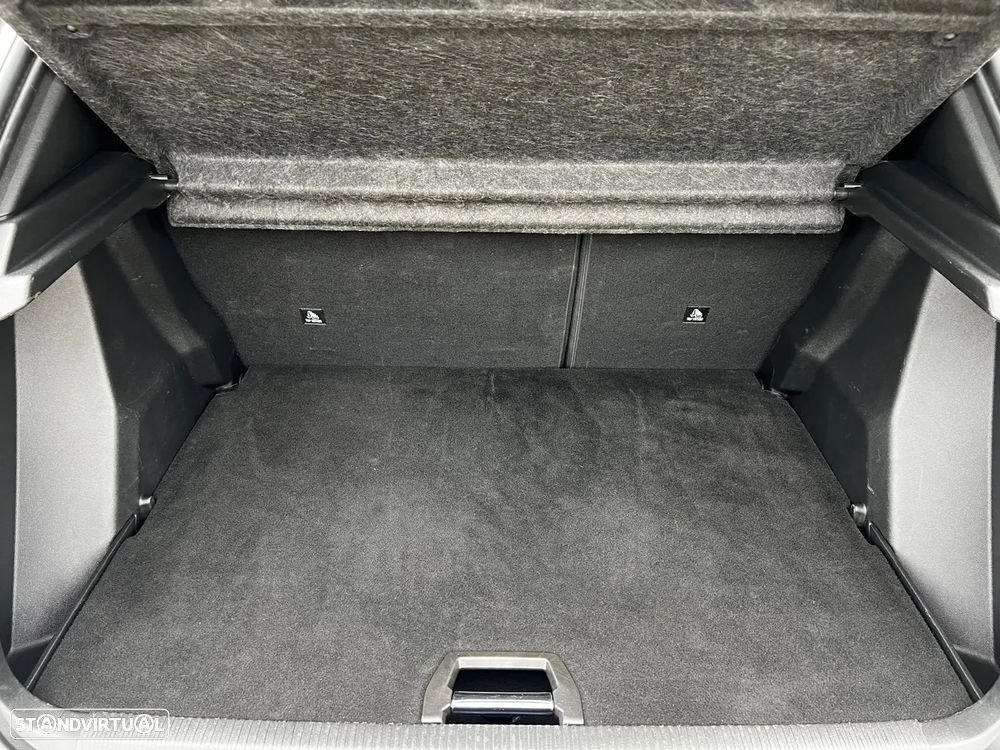 Peugeot 2008 1.2 PureTech Allure - 13