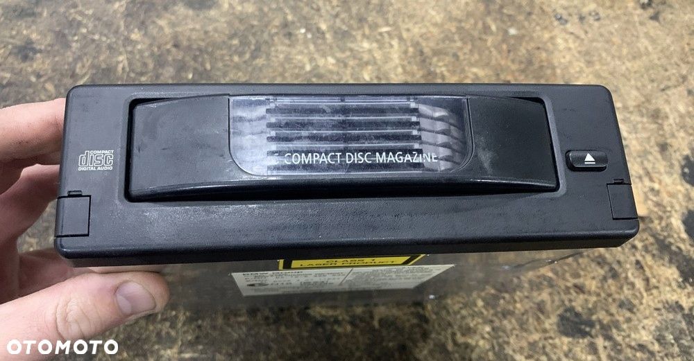 ZMIENIARKA PŁYT CD 6956939 BMW E60 E61 E63 E64 - 1