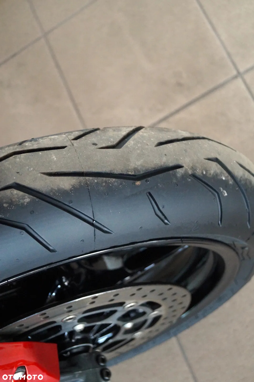 Yamaha R1 - 11