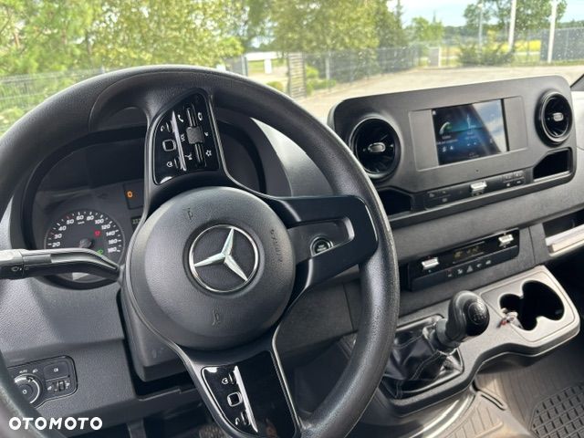 Mercedes-Benz SPRINTER - 6