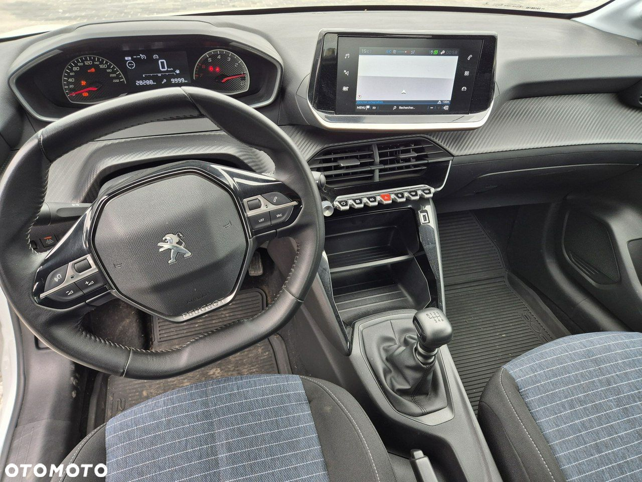 Peugeot 208 - 7