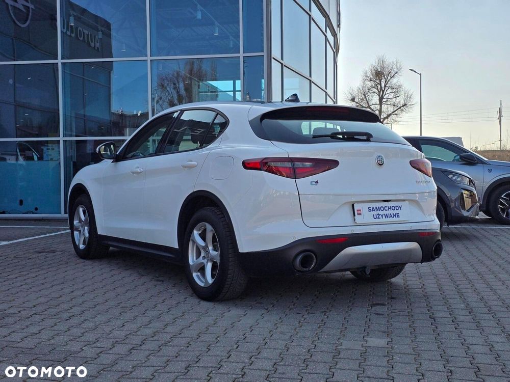 Alfa Romeo Stelvio 2.0 Turbo Super Q4 - 4