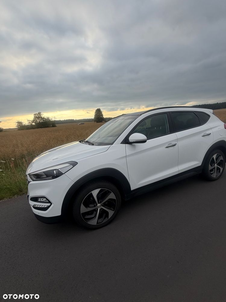 Hyundai Tucson 1.7 CRDI BlueDrive Style 2WD - 6