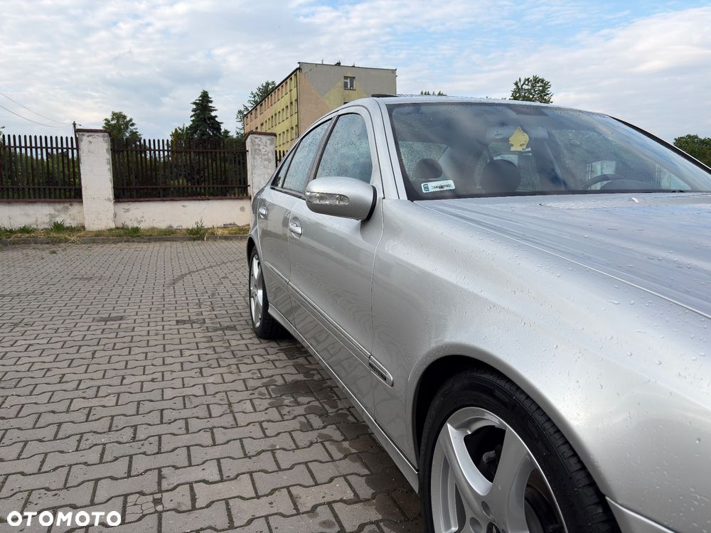 Mercedes-Benz Klasa E - 10