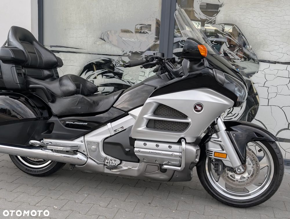 Honda GL - 16