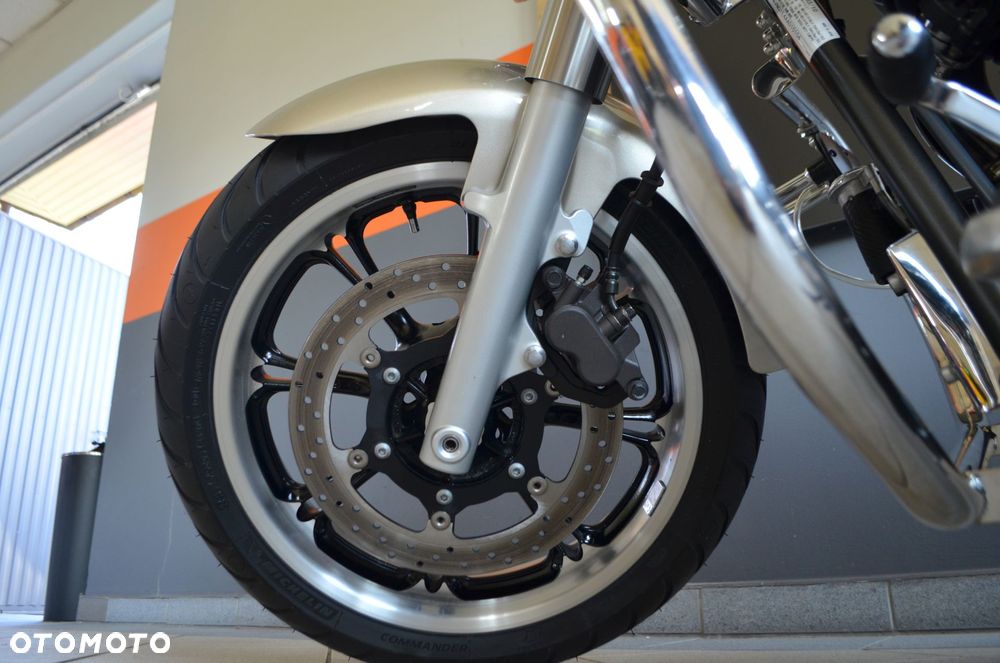 Yamaha XVS - 27