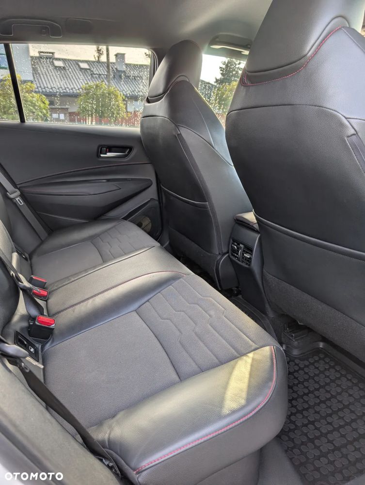 Toyota Corolla 2.0 Hybrid Executive - 24