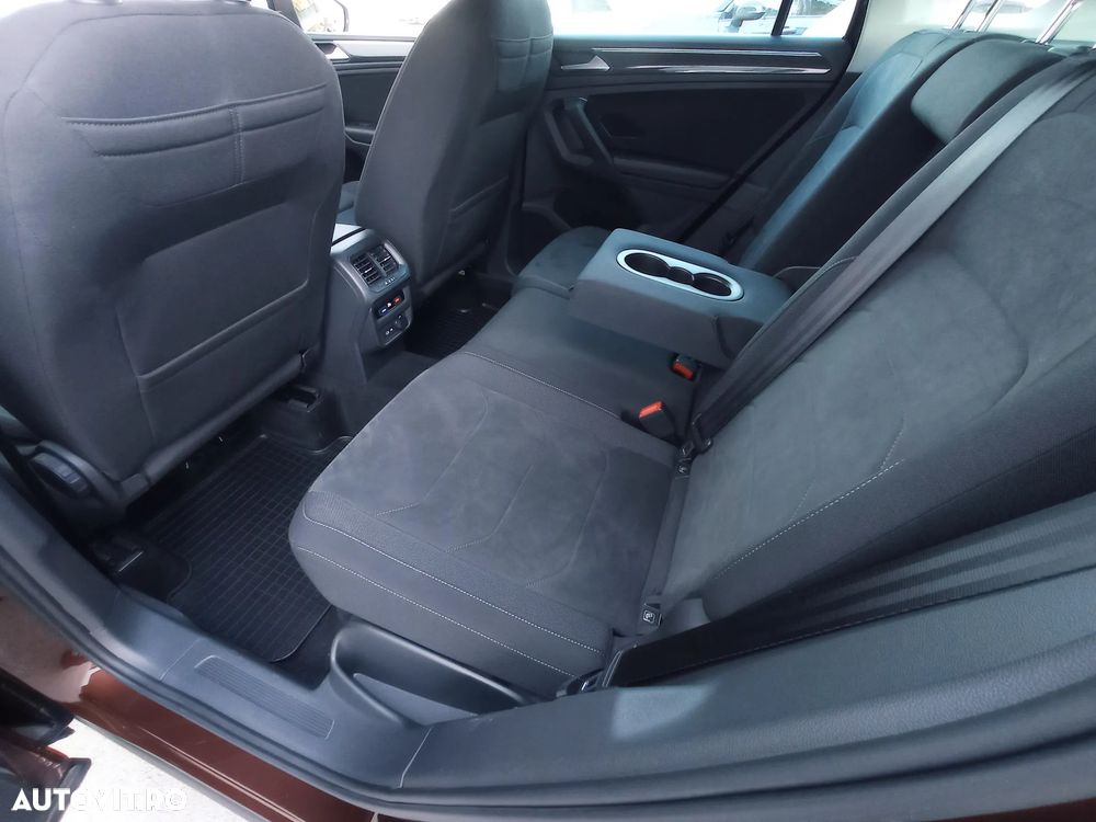 Volkswagen Tiguan 2.0 TDI 4Mot DSG Elegance - 16
