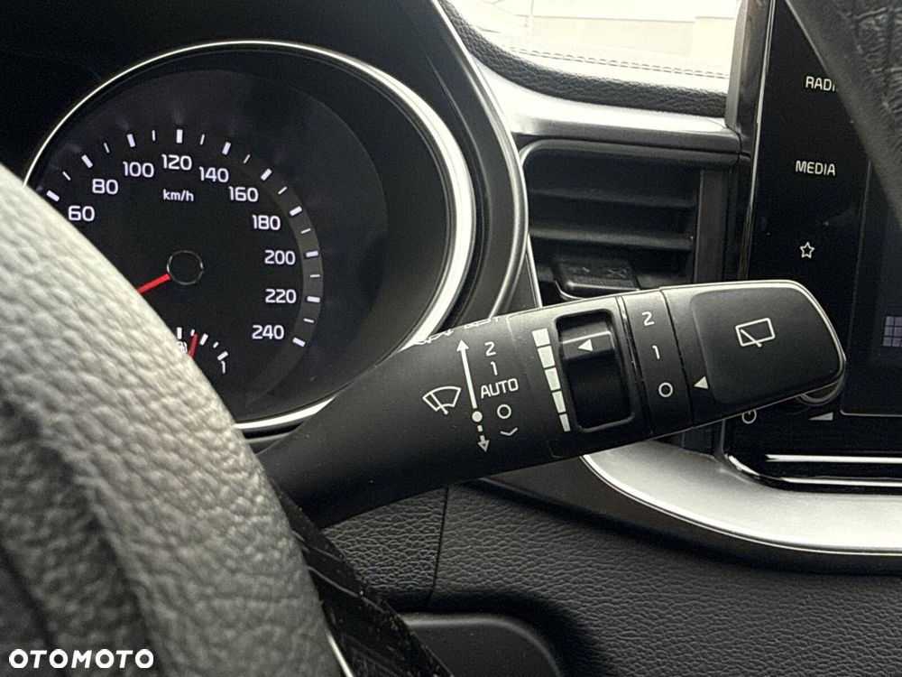 Kia Ceed - 23