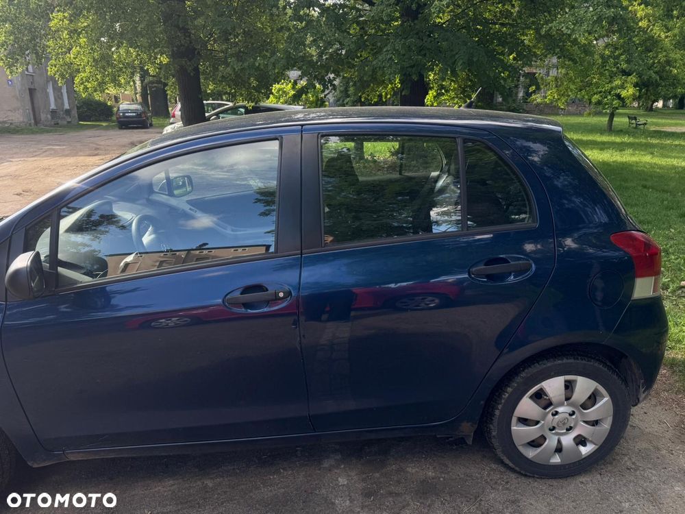 Toyota Yaris - 2