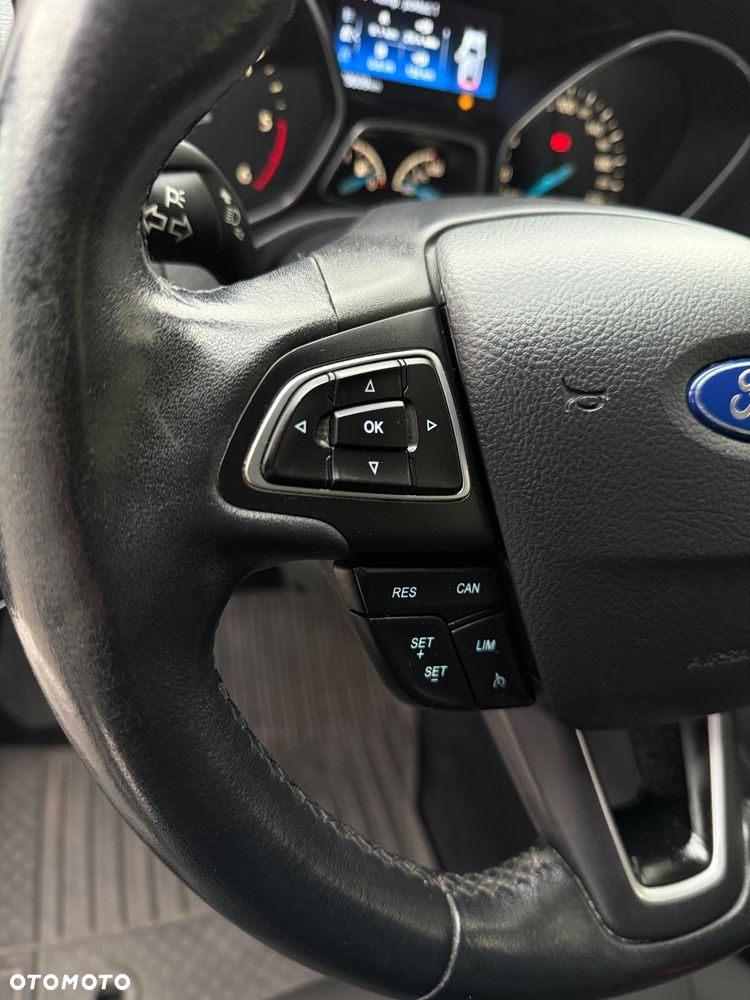 Ford Focus 1.5 EcoBlue Start-Stopp-System COOL&CONNECT - 28