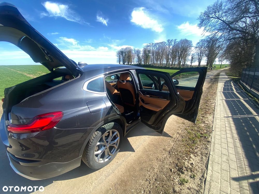 BMW X4 xDrive20d xLine sport - 22