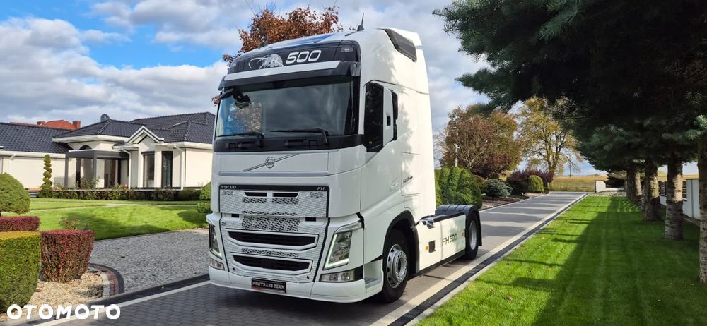 Volvo VOLVO///FH///500///GLOBETROTTER/ XXL///2018///NOWE OPONY/// ZABUDOWY MIĘDZYOSIOWE/// WYŚWIETLACZ OBCIĄŻENIA/// STANDARD/STAN BARDZO DOBRY - 2