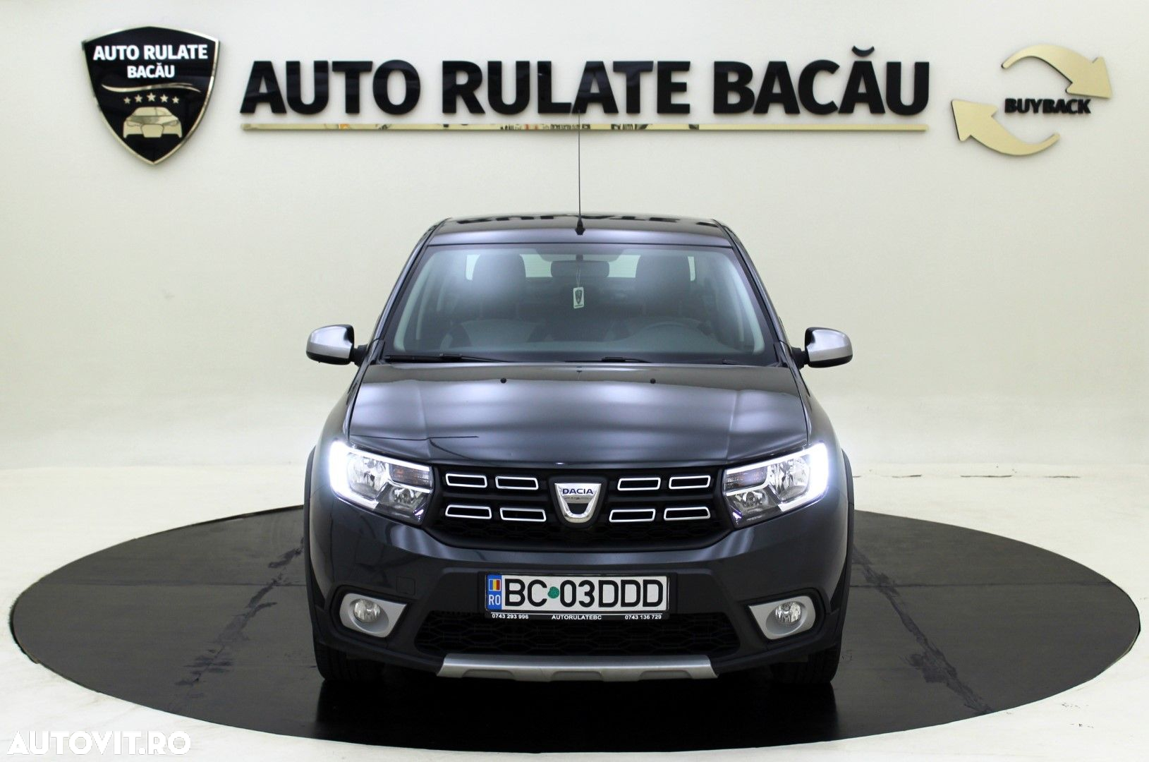 Dacia Logan Stepway 0.9 TCe - 10