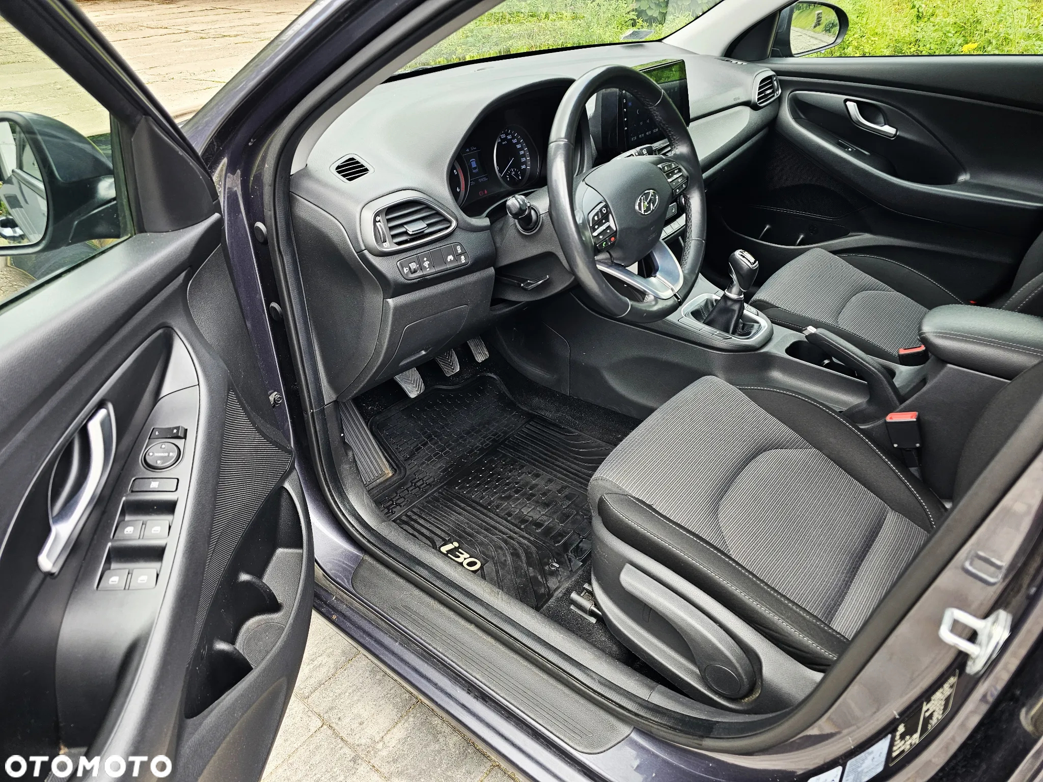 Hyundai i30 1.6 D Classic + - 6